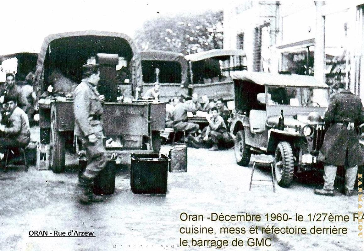 RA d- 07- Place du Docteur Jouty- barricades.jpg